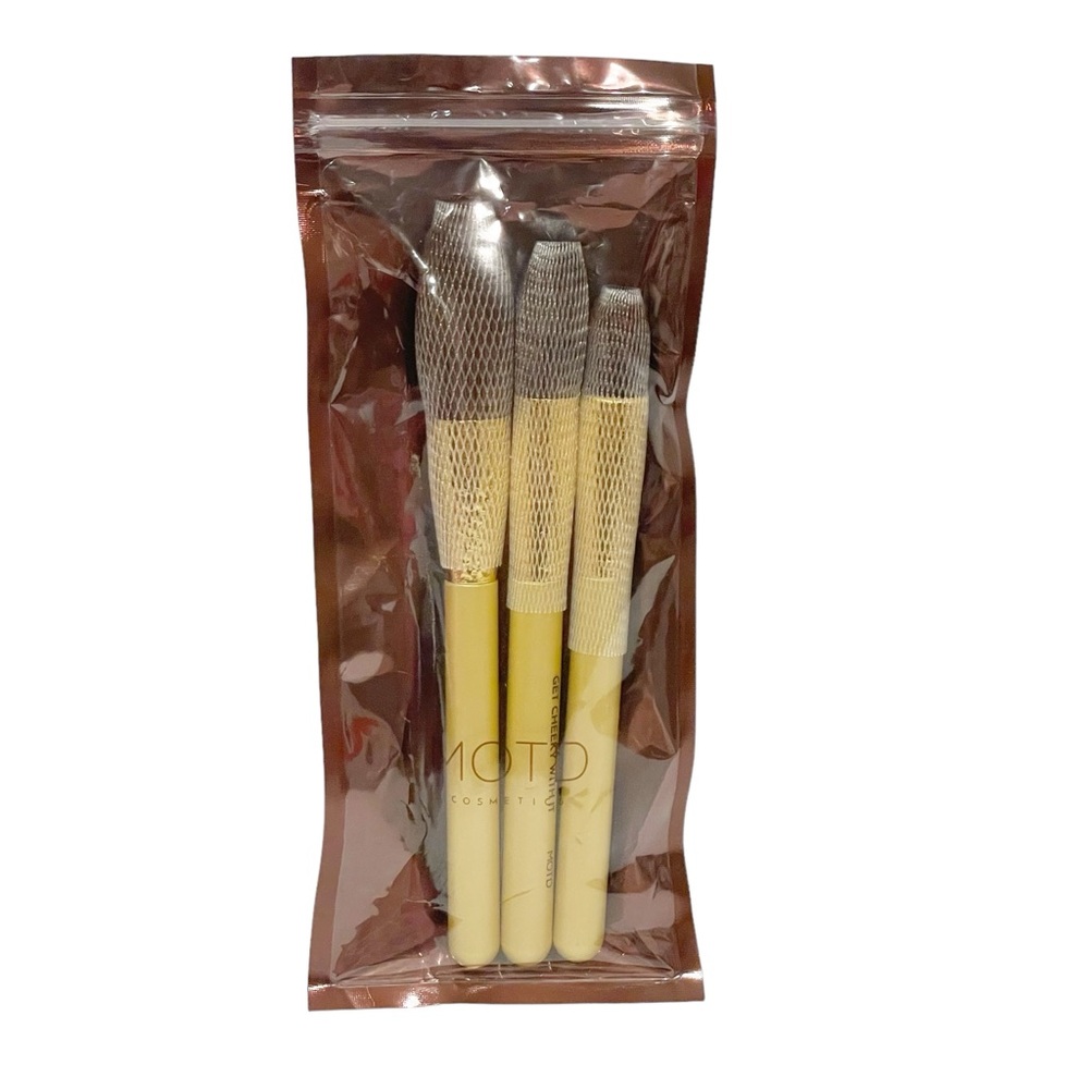MOTD COSMETICS Gold Goddess Face Brush Set New Sealed Set Of 3 Makeup Brushes‎